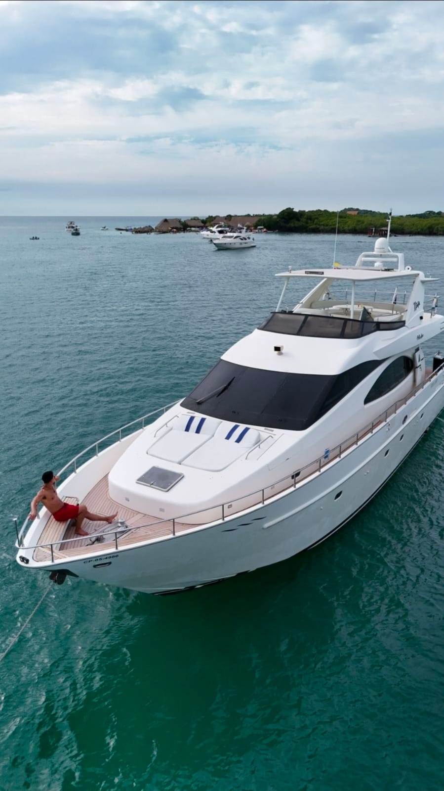 YATE STAR LAND - AZIMUT 70 FT