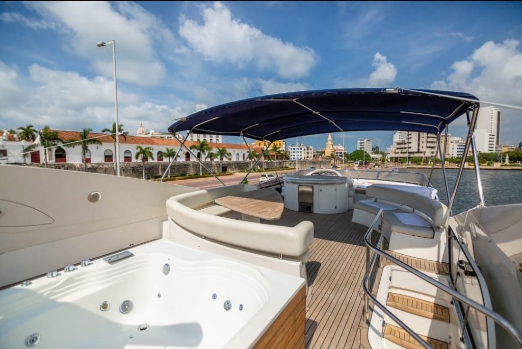 YATE MARLET- SUNSEEKER 82 FT