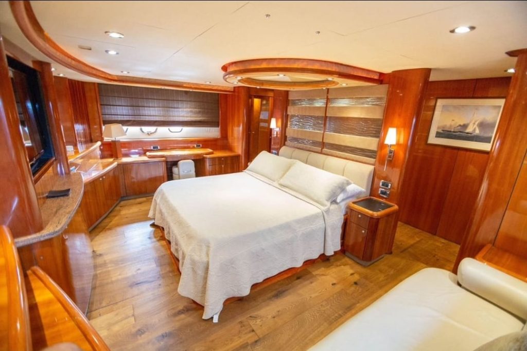 YATE MARLET- SUNSEEKER 82 FT