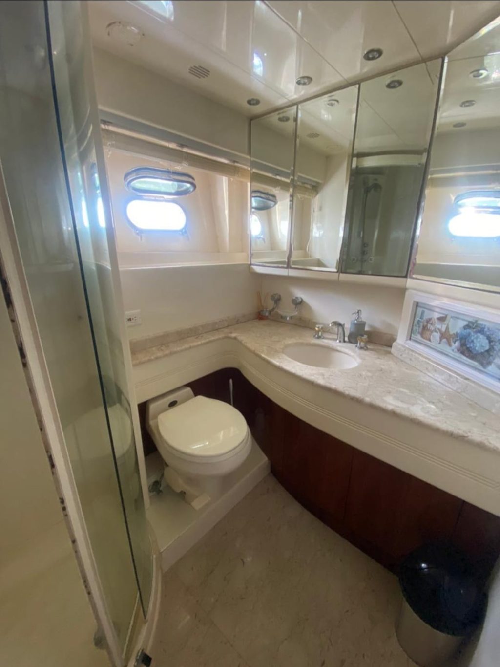 YATE STAR LAND - AZIMUT 70 FT