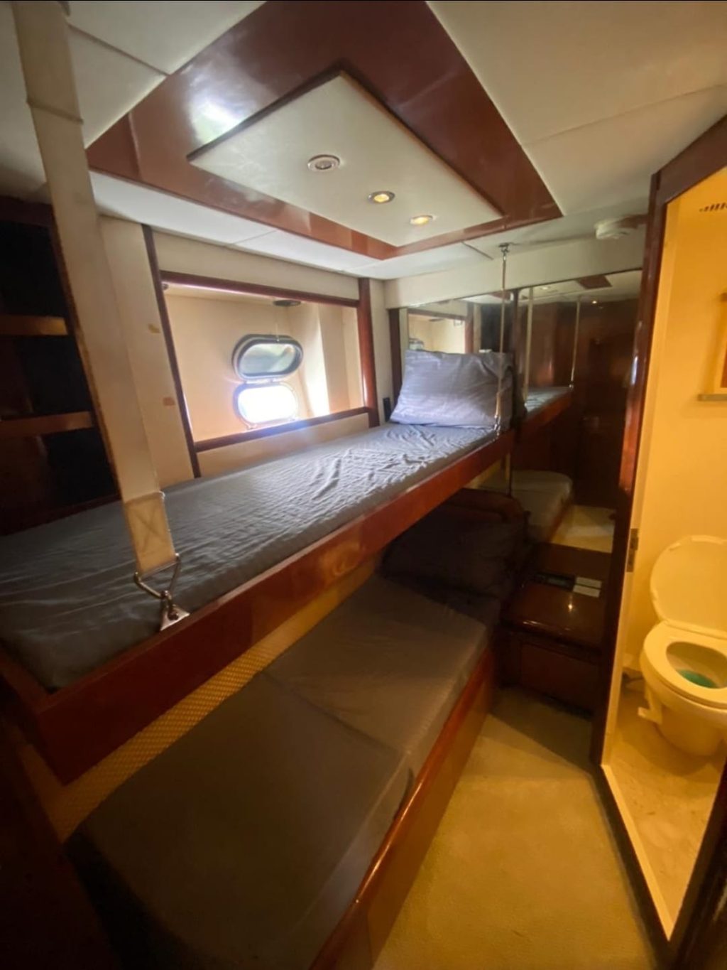 YATE STAR LAND - AZIMUT 70 FT