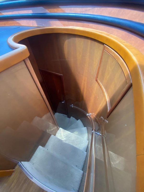 YATE STAR LAND - AZIMUT 70 FT